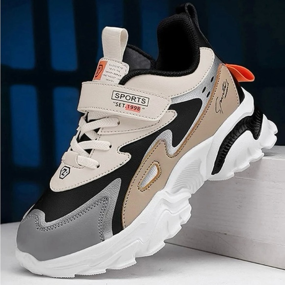 SHEIN Colorblock Strap Sneakers (Toddler Size 11) - Picture 1 of 6